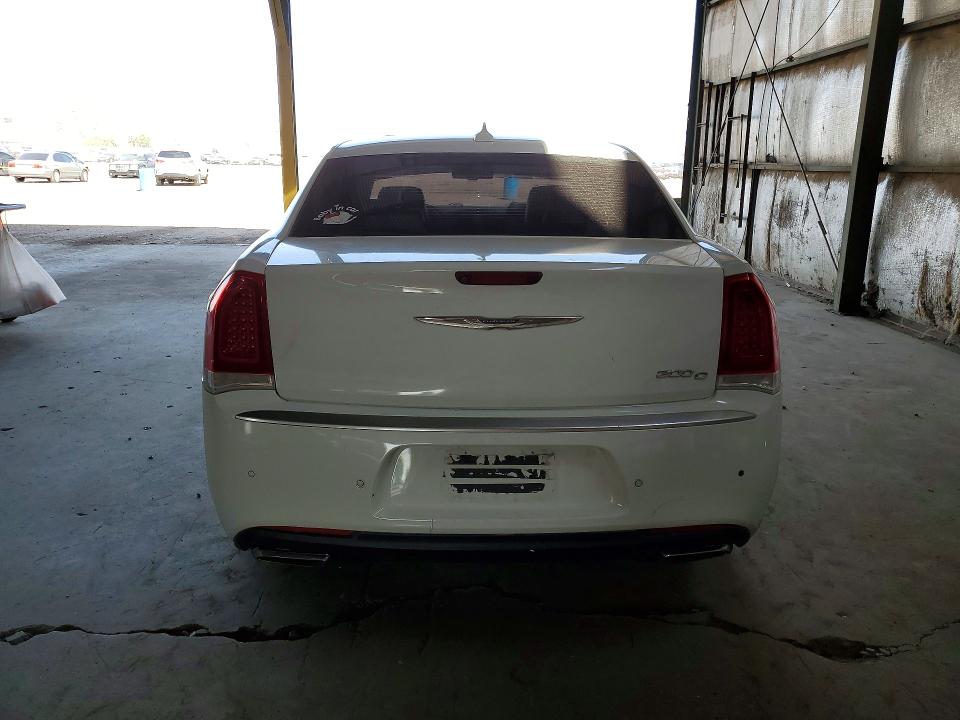 47656556 :رقم المزاد ، 2C3CCAPG2GH343609 vin ، 2016 Chrysler 300c مزاد بيع