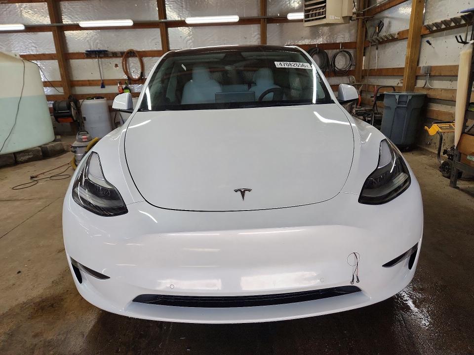 47082656 :رقم المزاد ، 7SAYGDEF9NF372094 vin ، 2022 Tesla Model Y مزاد بيع