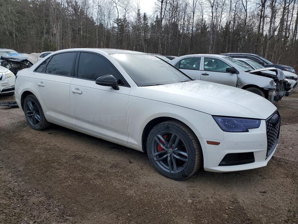 Продажа на аукционе авто 2017 Audi A4, vin: WAUBNAF43HN065981, номер лота: 47253296