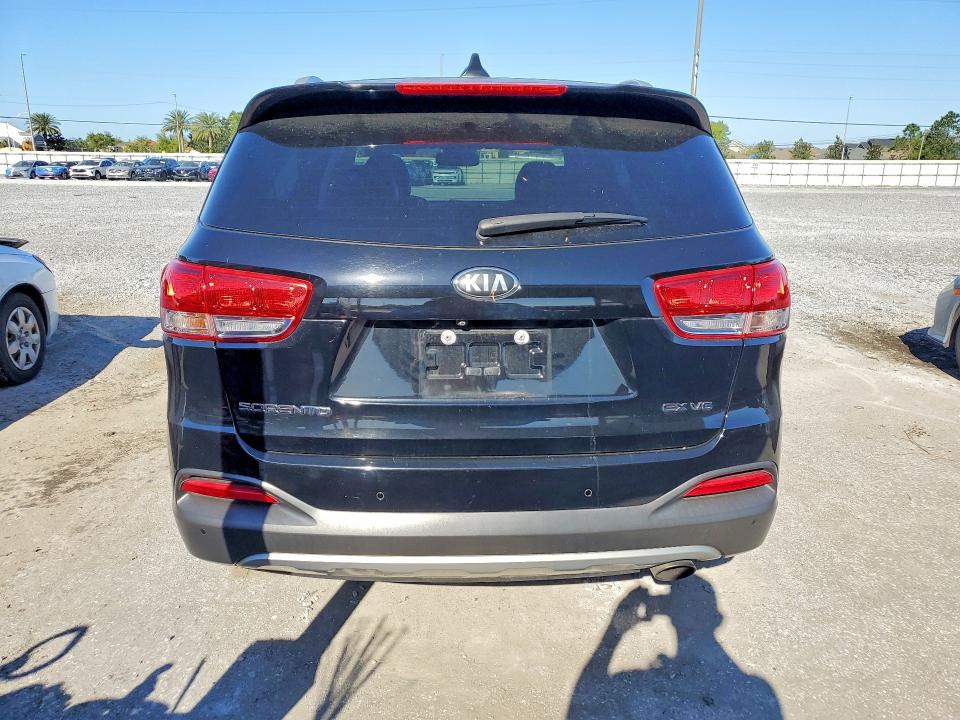 2018 Kia Sorento მანქანა იყიდება აუქციონზე, vin: 5XYPH4A5XJG410549, აუქციონის ნომერი: 46636846