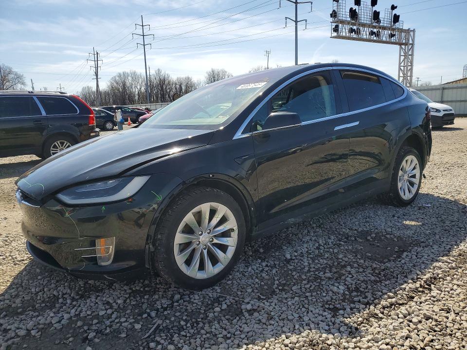 Продажа на аукционе авто 2016 Tesla Model X, vin: 5YJXCBE2XGF028928, номер лота: 46997546