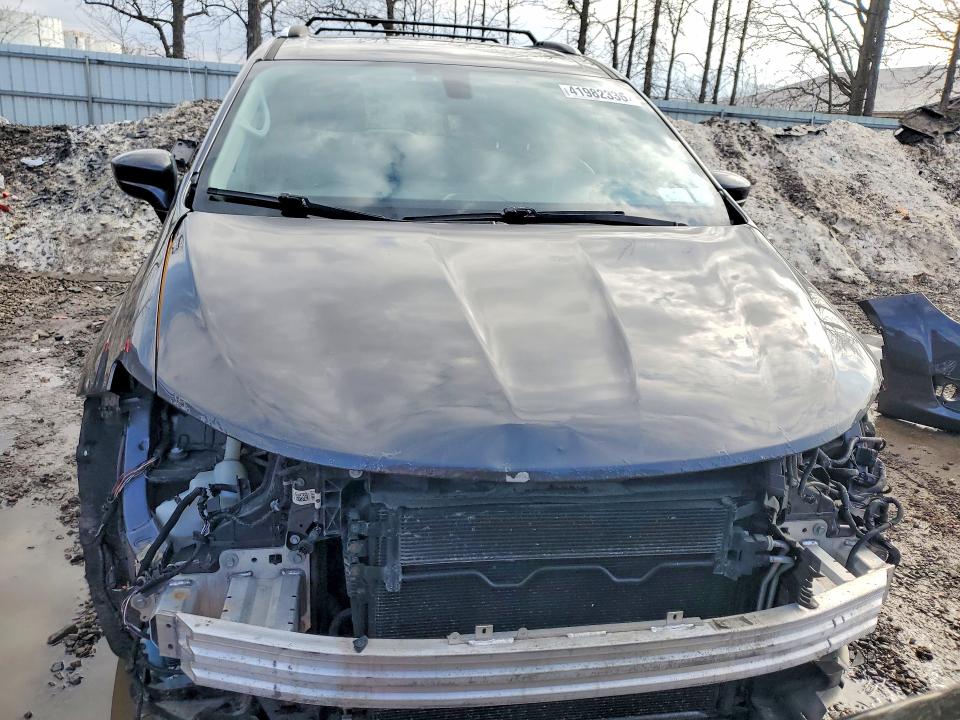 Продажа на аукционе авто 2019 Chrysler Pacifica, vin: 2C4RC1BG4KR561504, номер лота: 41982336