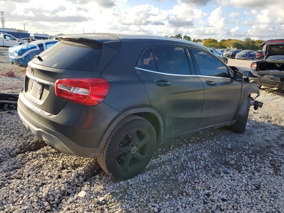 Продажа на аукционе авто 2019 Mercedes-benz Gla, vin: WDCTG4EB7KJ550488, номер лота: 79055075