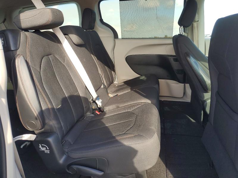 Продаж на аукціоні авто 2018 Chrysler Pacifica, vin: 2C4RC1FG4JR279873, номер лоту: 79716625