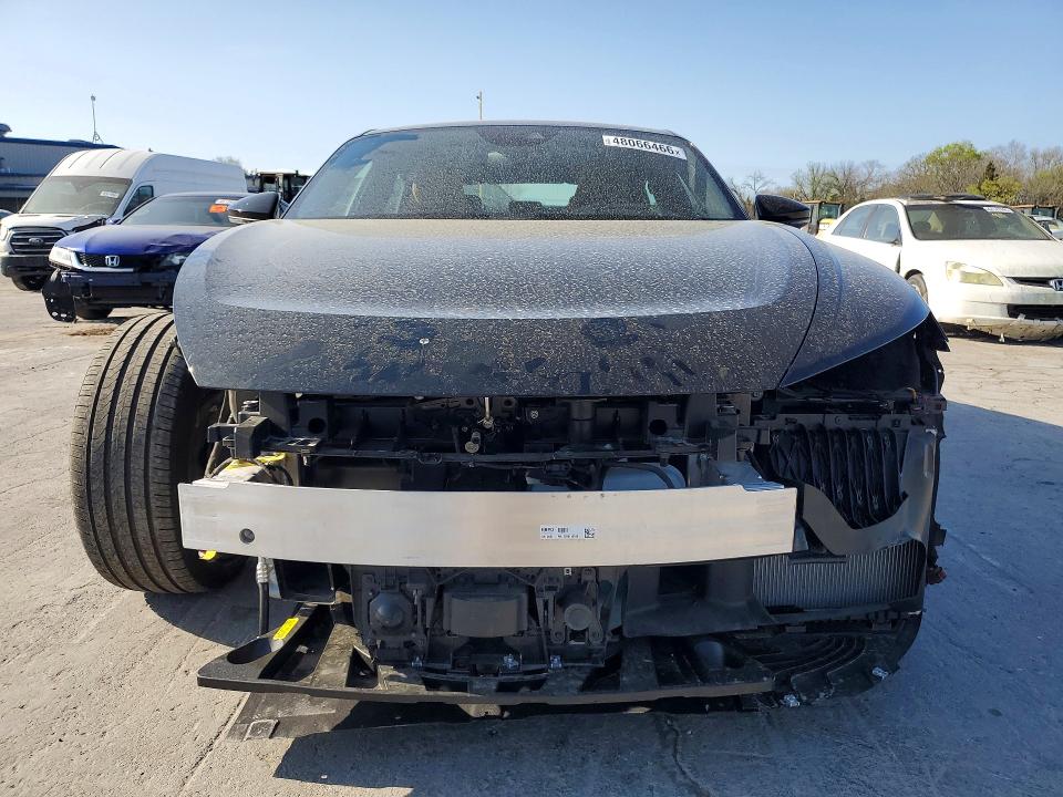 48066466 :رقم المزاد ، WAUCJBFW0N7008113 vin ، 2022 Audi E-tron Gt مزاد بيع