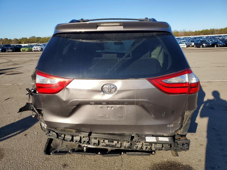 Продажа на аукционе авто 2017 Toyota Sienna, vin: 5TDKZ3DC1HS808029, номер лота: 41610356