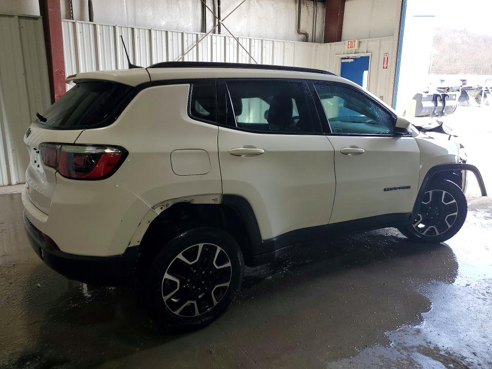 47705136 :رقم المزاد ، 3C4NJDAB3KT847028 vin ، 2019 Jeep Compass مزاد بيع