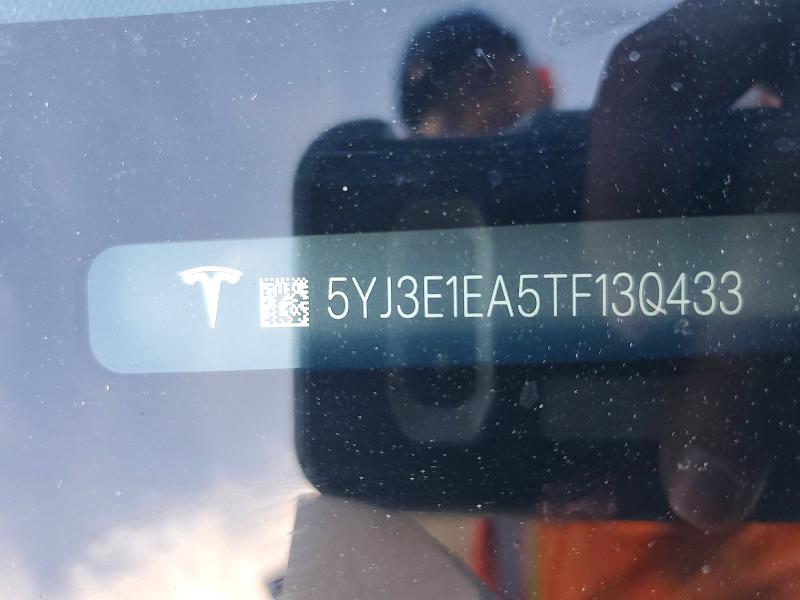 2026 Tesla Model 3 მანქანა იყიდება აუქციონზე, vin: 5YJ3E1EA5TF130433, აუქციონის ნომერი: 46057766