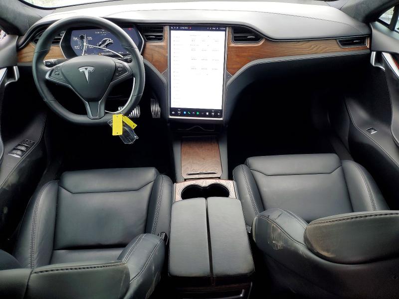 79712635 :رقم المزاد ، 5YJSA1E22KF332497 vin ، 2019 Tesla Model S مزاد بيع