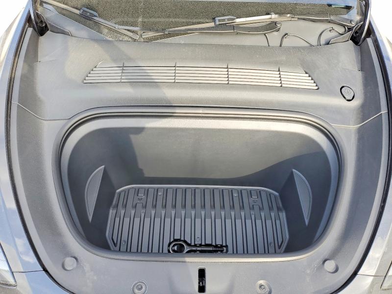 41803836 :رقم المزاد ، 7SAYGDEDXRF051945 vin ، 2024 Tesla Model Y مزاد بيع