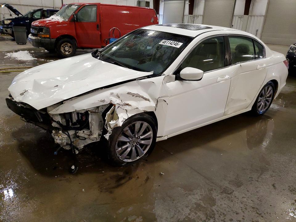 46114246 :رقم المزاد ، 1HGCP2F77BA064267 vin ، 2011 Honda Accord مزاد بيع