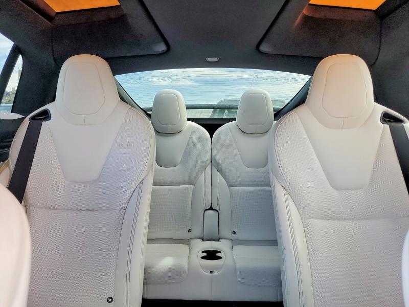 Продажа на аукционе авто 2018 Tesla Model X, vin: 5YJXCBE49JF142945, номер лота: 46189786