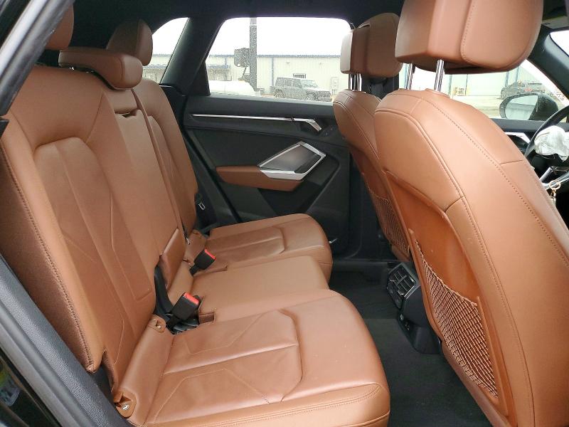 79368525 :رقم المزاد ، WA1EECF38L1086452 vin ، 2020 Audi Q3 مزاد بيع
