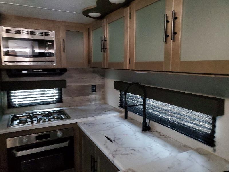 79904915 :رقم المزاد ، 4EZTL3426L7100308 vin ، 2020 Kzco Other مزاد بيع