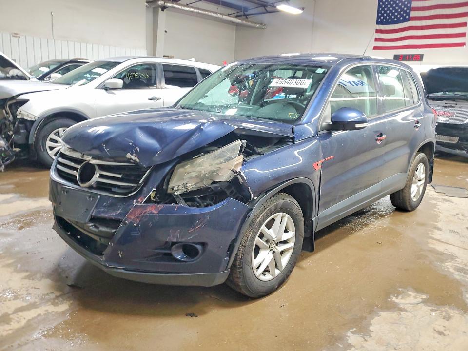 45540306 :رقم المزاد ، WVGBV7AX4BW517361 vin ، 2011 Volkswagen Tiguan مزاد بيع
