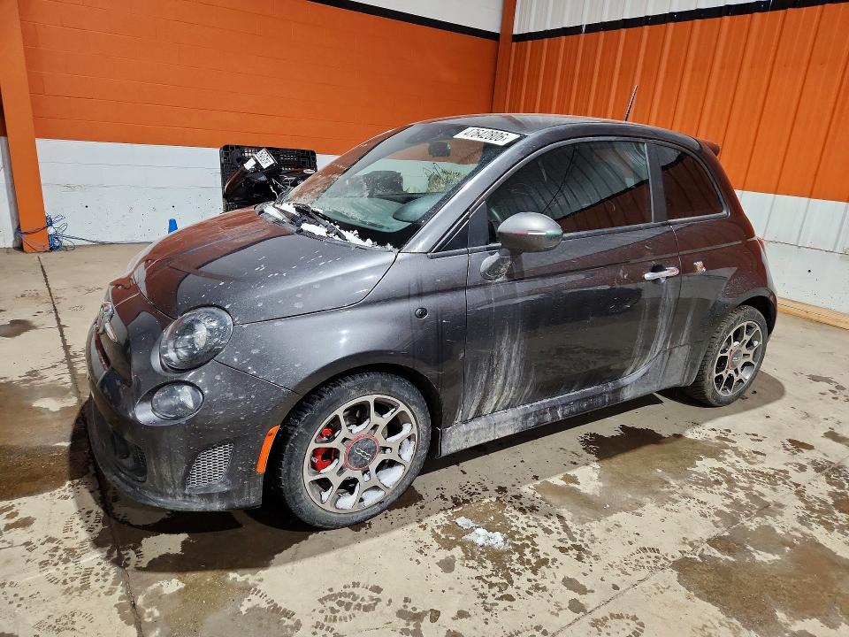 47642806 :رقم المزاد ، 3C3CFFFH3FT621888 vin ، 2015 Fiat 500 مزاد بيع