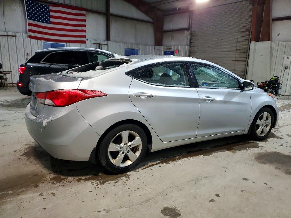2013 Hyundai Elantra მანქანა იყიდება აუქციონზე, vin: 5NPDH4AE9DH393579, აუქციონის ნომერი: 46896926