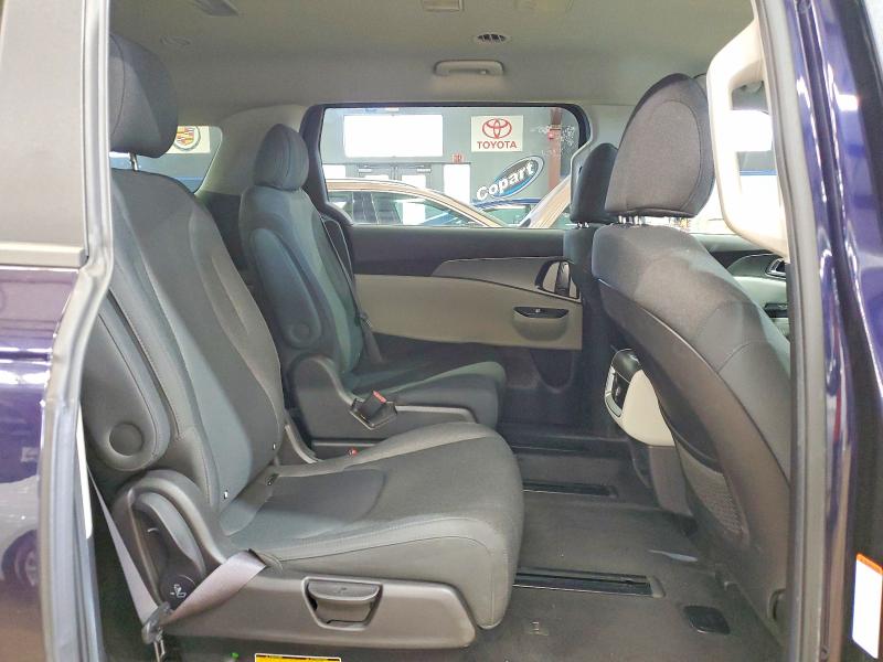 Продаж на аукціоні авто 2022 Kia Carnival, vin: KNDNB4H38N6090878, номер лоту: 46936006