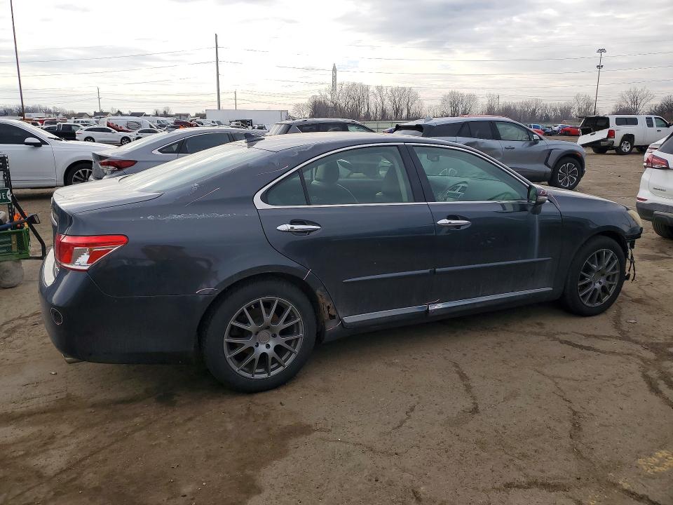 46611786 :رقم المزاد ، JTHBK1EG8A2391255 vin ، 2010 Lexus Es 350 مزاد بيع