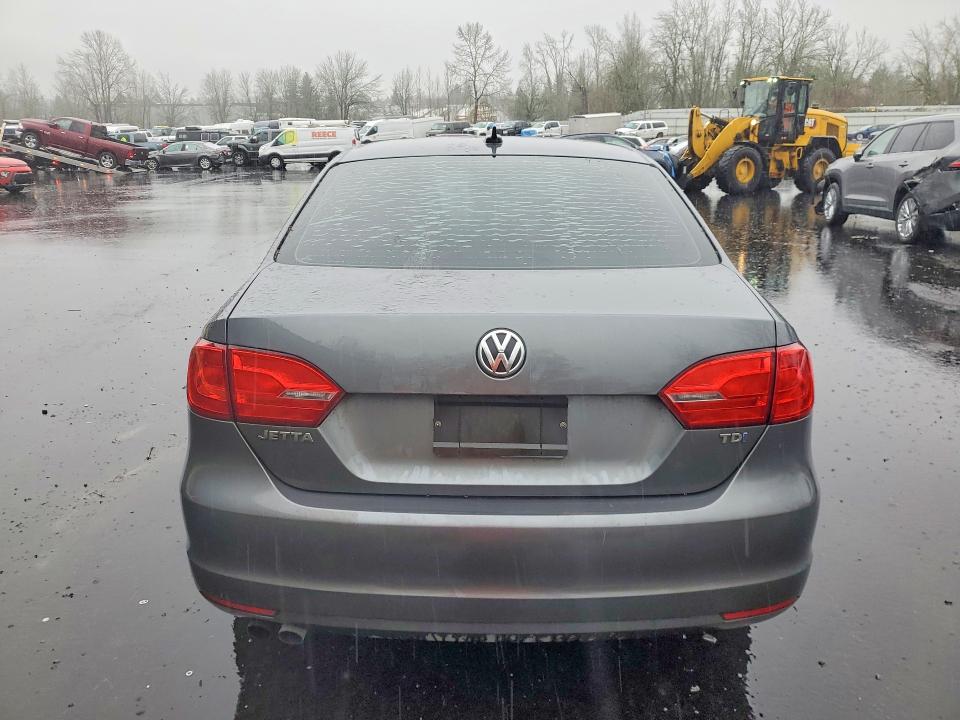 45769066 :رقم المزاد ، 3VW3L7AJ5EM378501 vin ، 2014 Volkswagen Jetta مزاد بيع