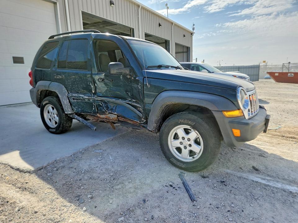 47299836 :رقم المزاد ، 1J4GL48K15W551295 vin ، 2005 Jeep Liberty مزاد بيع