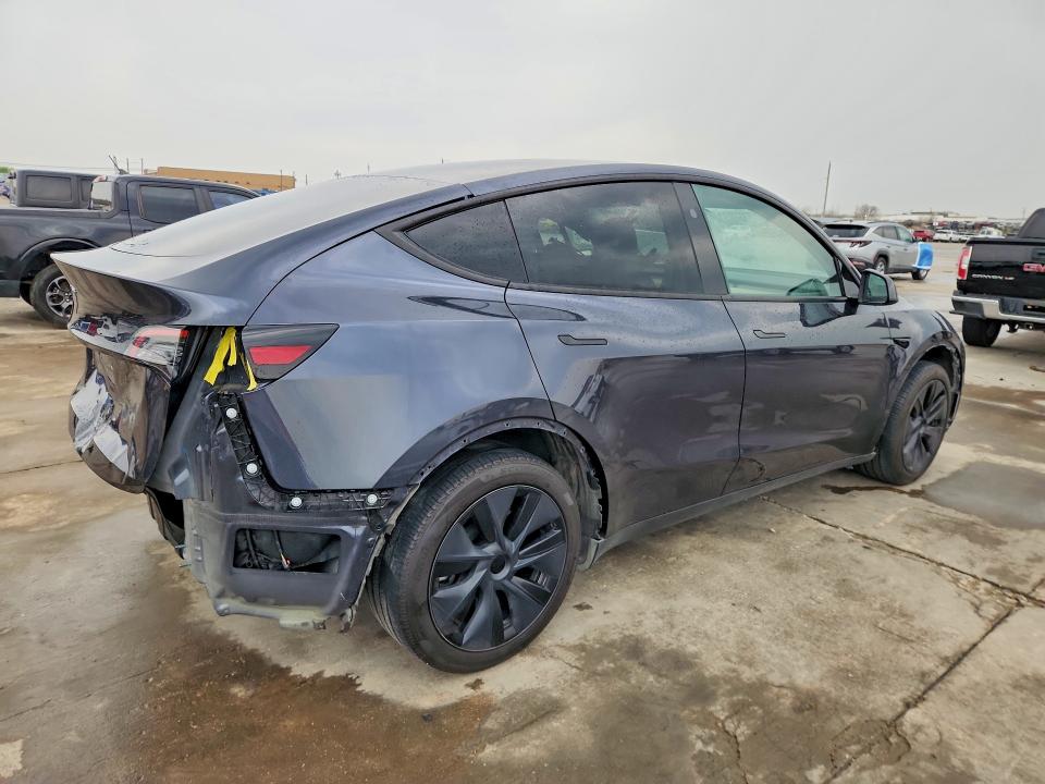 2024 Tesla Model Y მანქანა იყიდება აუქციონზე, vin: 7SAYGDED8RA304368, აუქციონის ნომერი: 42081096