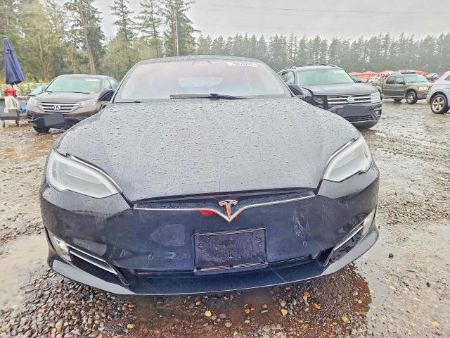 Продажа на аукционе авто 2018 Tesla Model S, vin: 5YJSA1E23JF245822, номер лота: 79470275