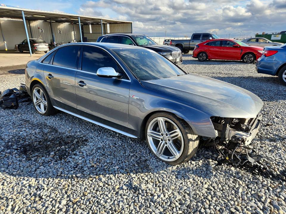 2015 Audi S4 მანქანა იყიდება აუქციონზე, vin: WAUBGAFL3FA059944, აუქციონის ნომერი: 79903945