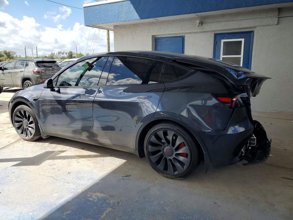 79470455 :رقم المزاد ، 7SAYGDEF1RA274504 vin ، 2024 Tesla Model Y مزاد بيع
