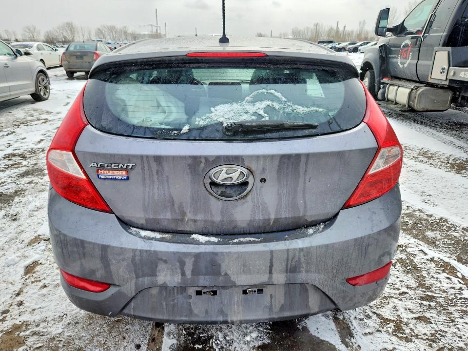 46088176 :رقم المزاد ، KMHCT5AE6FU202883 vin ، 2015 Hyundai Accent مزاد بيع