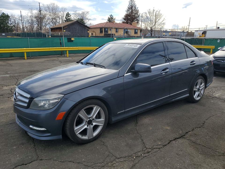 79103145 :رقم المزاد ، WDDGF8BB3BR135276 vin ، 2011 Mercedes-benz C مزاد بيع
