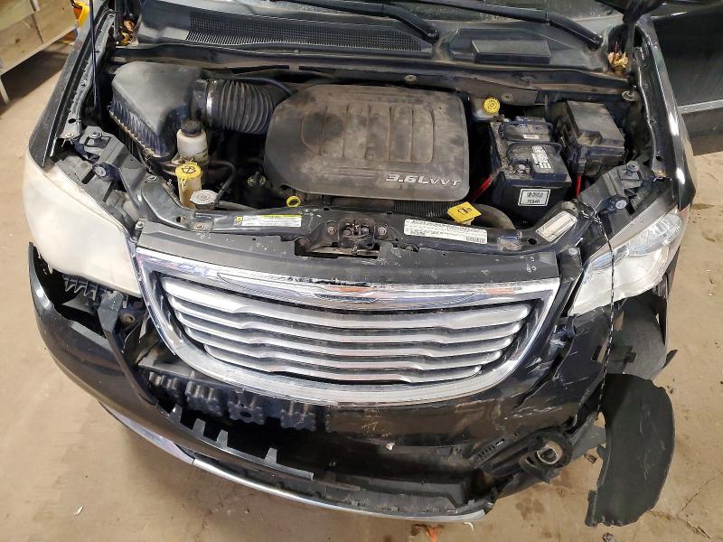 2011 Chrysler Town & Country მანქანა იყიდება აუქციონზე, vin: 2A4RR8DG2BR676245, აუქციონის ნომერი: 79110755