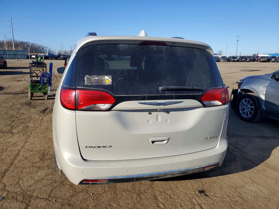 79564085 :رقم المزاد ، 2C4RC1GG0LR100598 vin ، 2020 Chrysler Pacifica مزاد بيع