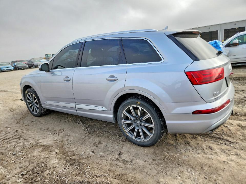 Продаж на аукціоні авто 2017 Audi Q7, vin: WA1LAAF75HD032395, номер лоту: 79927955