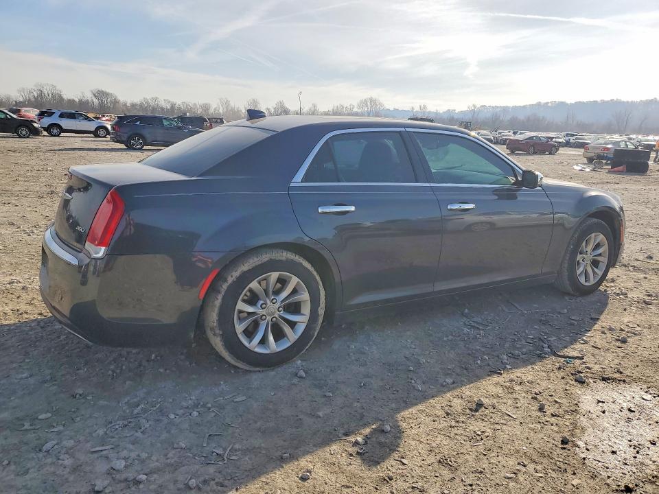 Продажа на аукционе авто 2018 Chrysler 300, vin: 2C3CCAAG6JH239737, номер лота: 46521896
