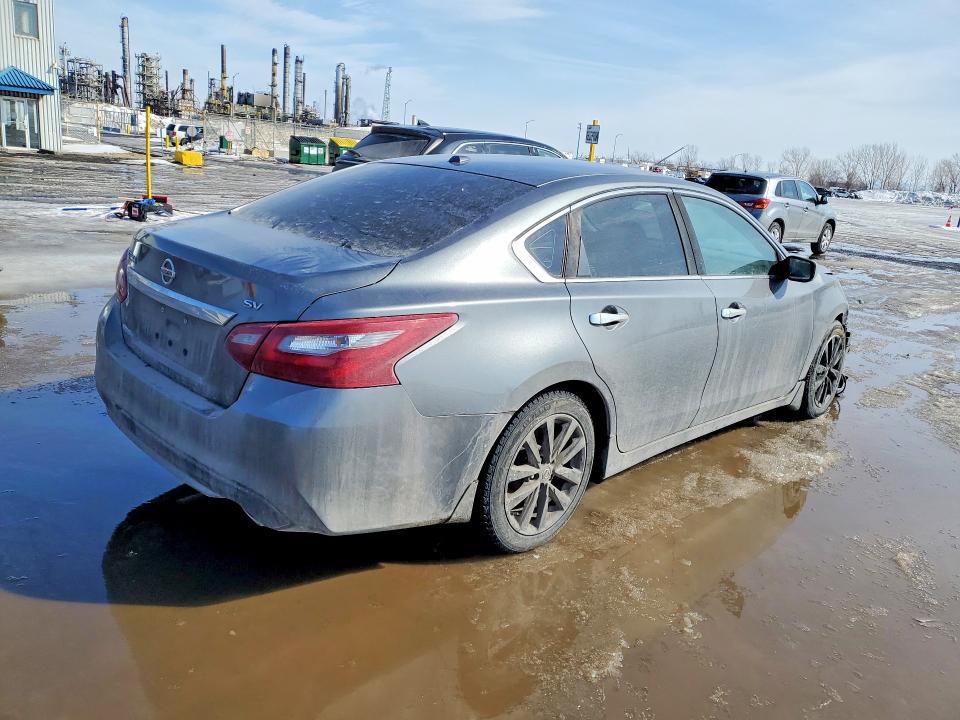 Продажа на аукционе авто 2018 Nissan Altima, vin: 1N4AL3AP7JC102071, номер лота: 78975955