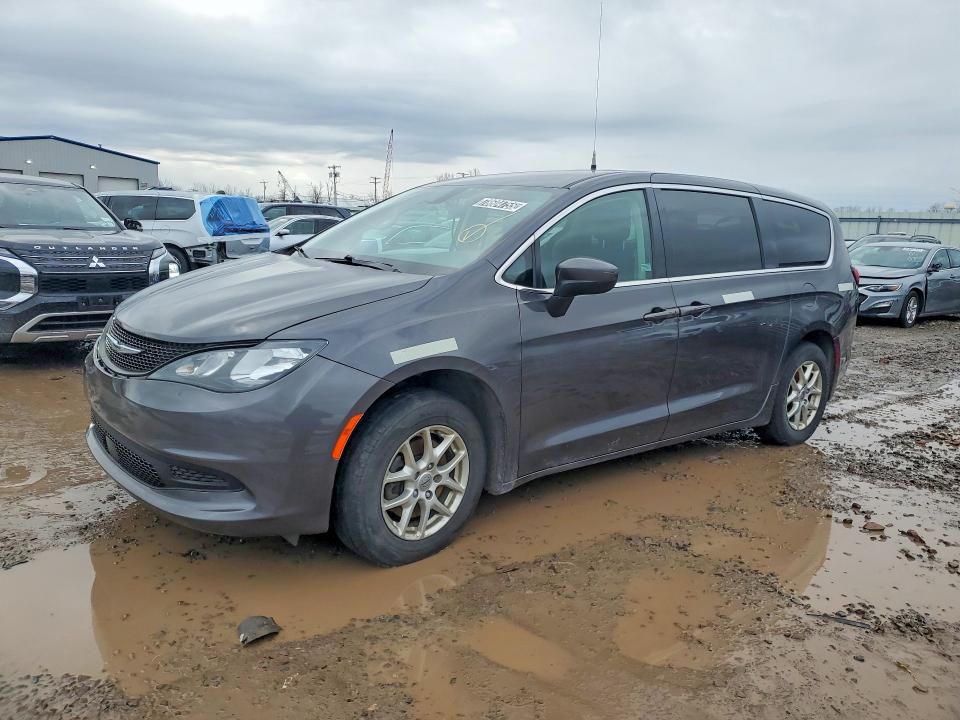 Auction sale of the 2022 Chrysler Voyager, vin: 2C4RC1CG1NR105558, lot number: 41627636