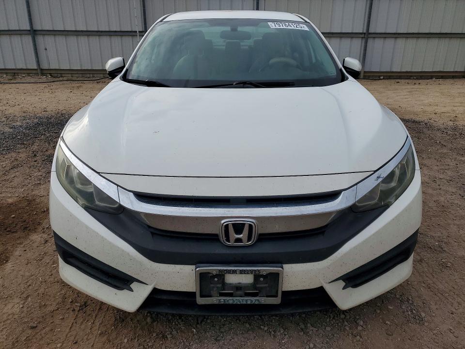 79784125 :رقم المزاد ، 19XFC2F51GE205652 vin ، 2016 Honda Civic مزاد بيع