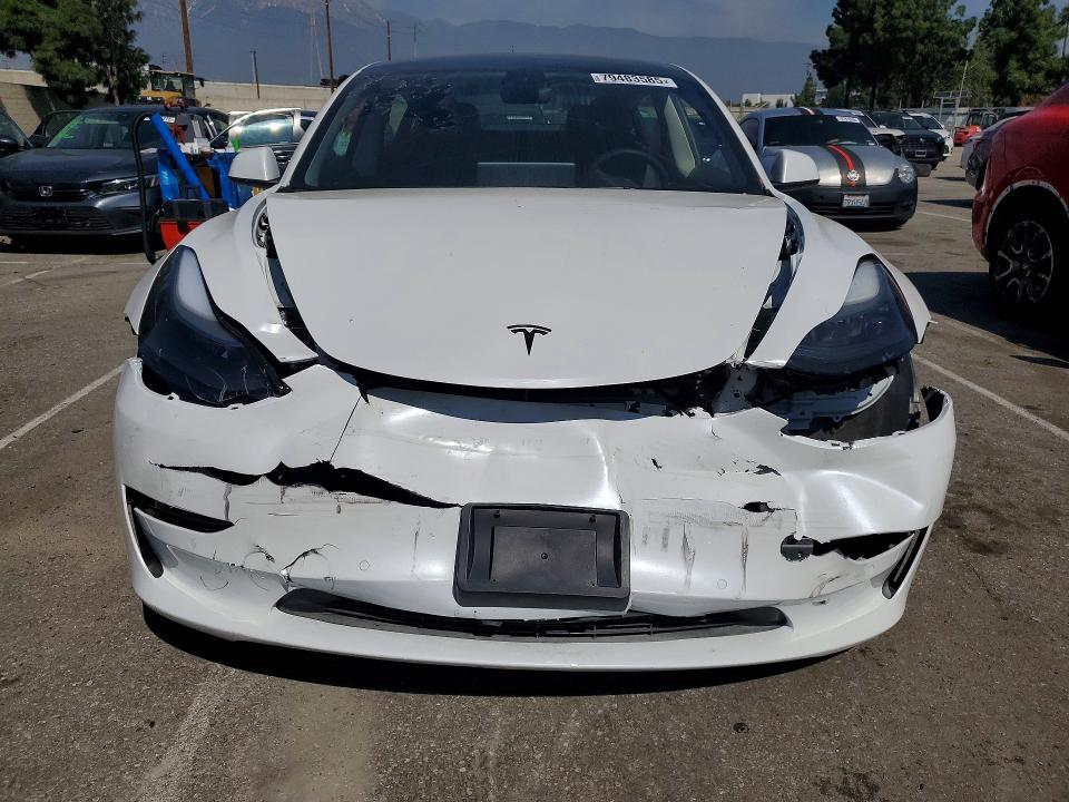 79483585 :رقم المزاد ، 5YJ3E1EBXNF222326 vin ، 2022 Tesla Model 3 مزاد بيع