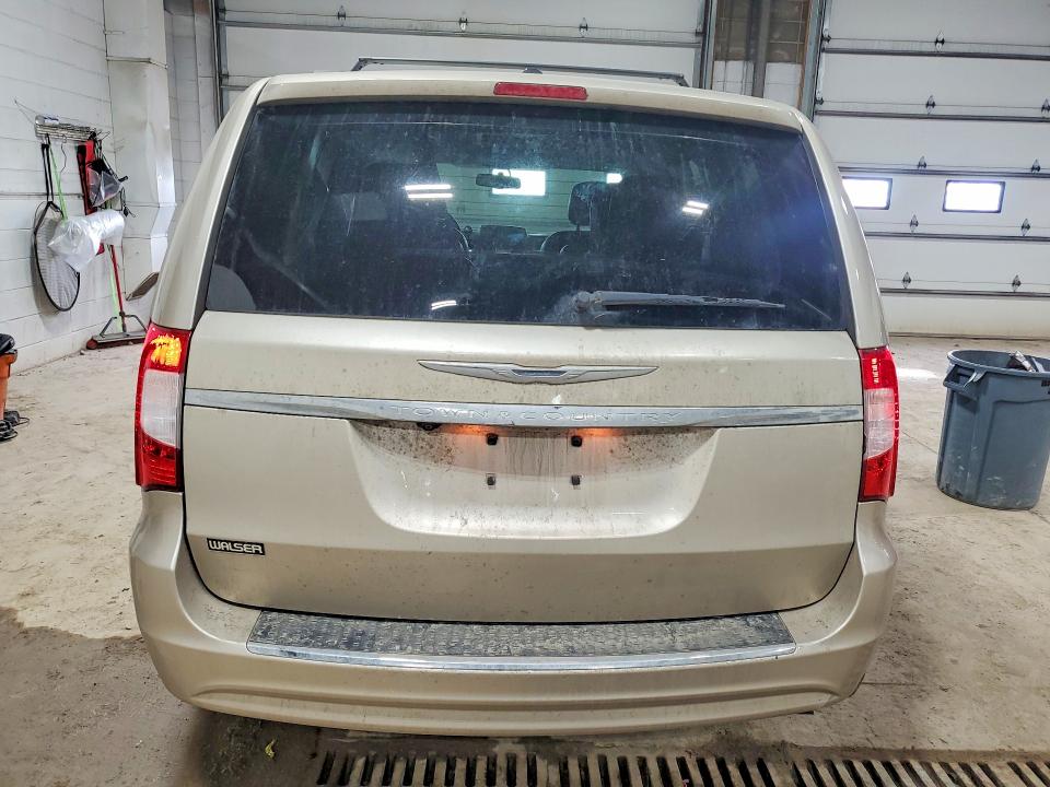 Auction sale of the 2015 Chrysler Town & Country, vin: 2C4RC1BG2FR699516, lot number: 79486985