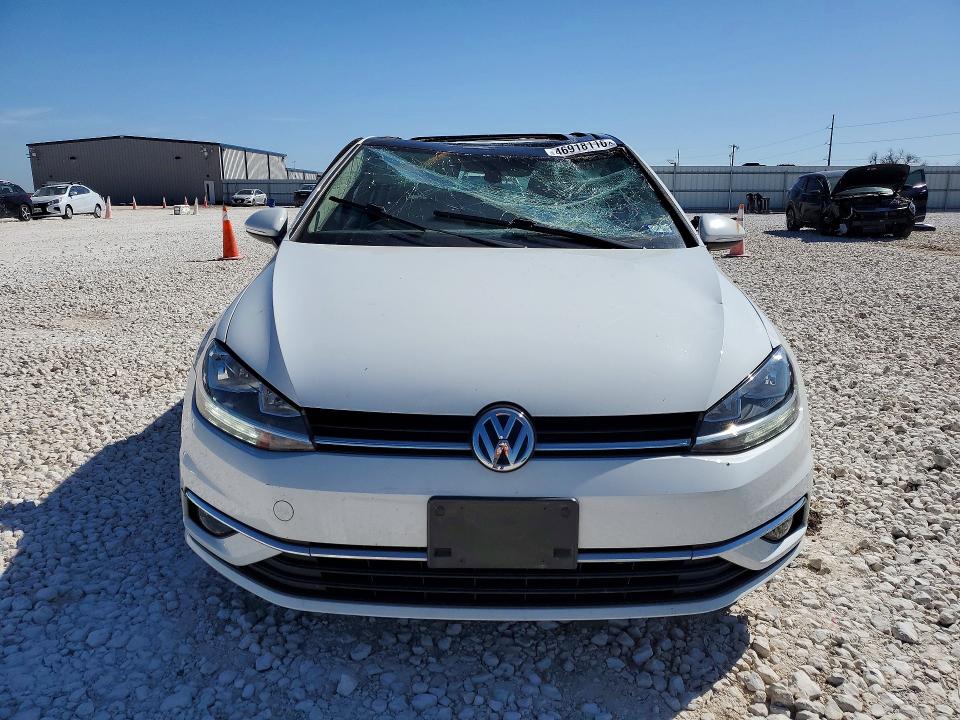 2018 Volkswagen Golf მანქანა იყიდება აუქციონზე, vin: 3VWB17AU1JM262167, აუქციონის ნომერი: 46918116