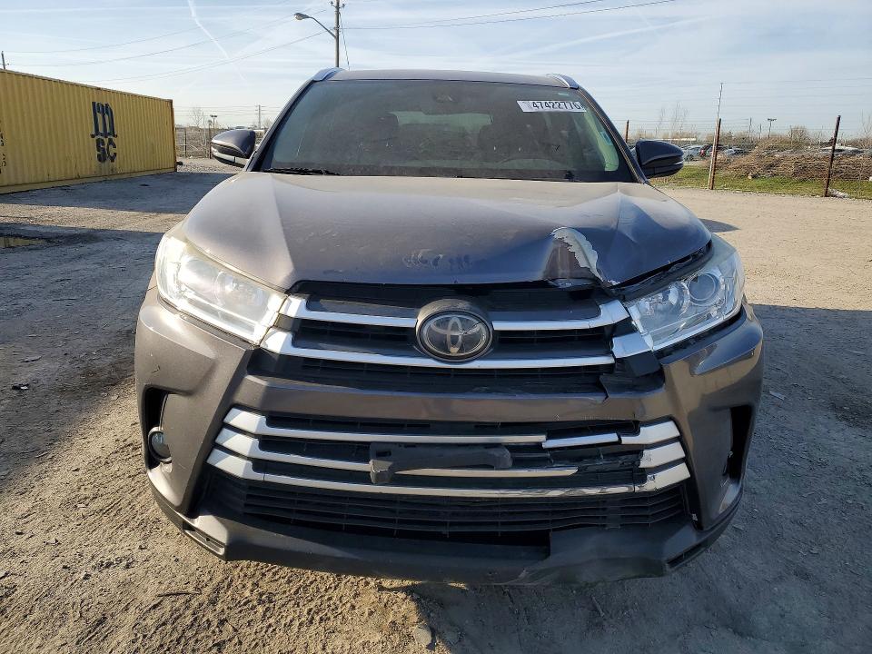 2017 Toyota Highlander მანქანა იყიდება აუქციონზე, vin: 5TDJZRFHXHS432146, აუქციონის ნომერი: 47422776