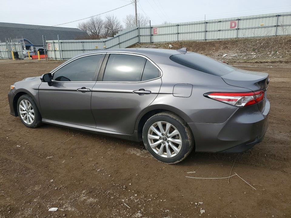 47461646 :رقم المزاد ، 4T1B11HK8KU791564 vin ، 2019 Toyota Camry مزاد بيع