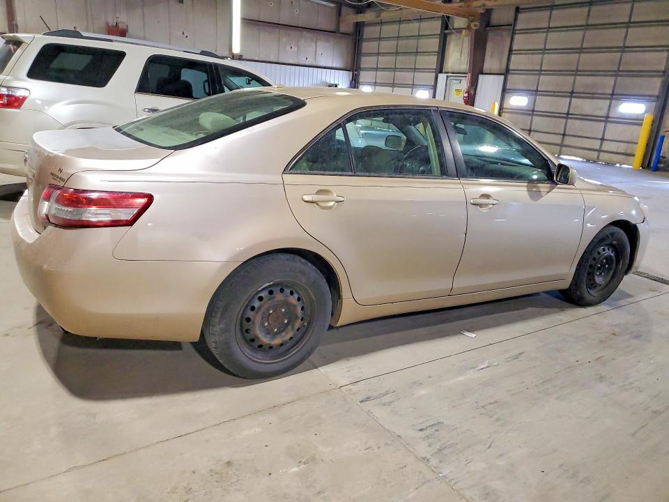 2011 Toyota Camry მანქანა იყიდება აუქციონზე, vin: 4T1BF3EK2BU703402, აუქციონის ნომერი: 47500916