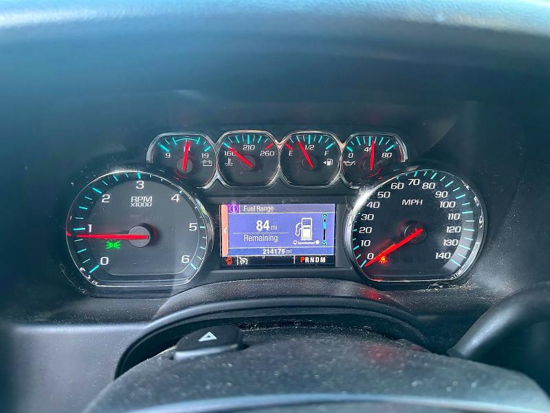 2015 Chevrolet Suburban მანქანა იყიდება აუქციონზე, vin: 1GNSKHKCXFR162688, აუქციონის ნომერი: 47843966