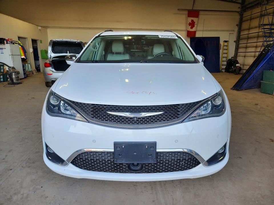 2017 Chrysler Pacifica მანქანა იყიდება აუქციონზე, vin: 2C4RC1GG5HR551260, აუქციონის ნომერი: 76432565