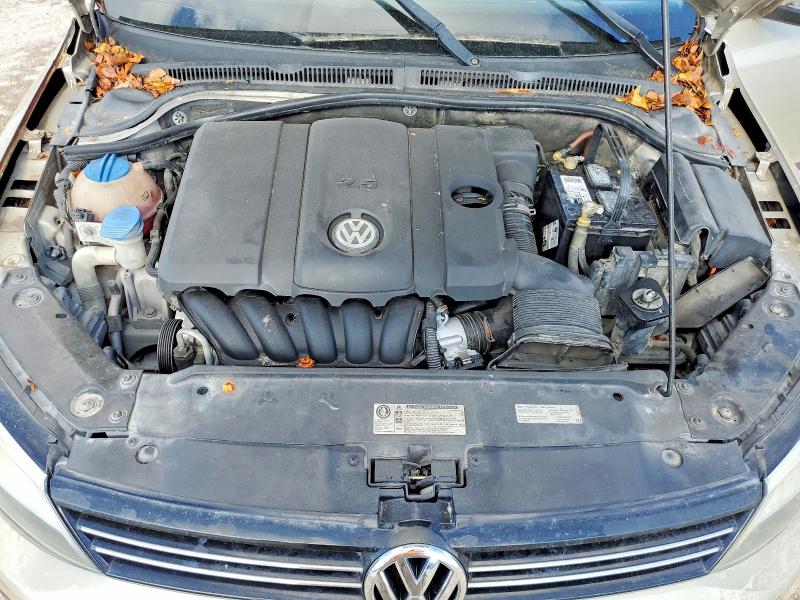 48033776 :رقم المزاد ، 3VWDP7AJ5DM237676 vin ، 2013 Volkswagen Jetta مزاد بيع