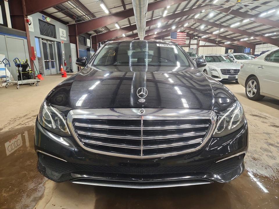 2018 Mercedes-benz E მანქანა იყიდება აუქციონზე, vin: WDDZF4JB2JA294127, აუქციონის ნომერი: 41765646