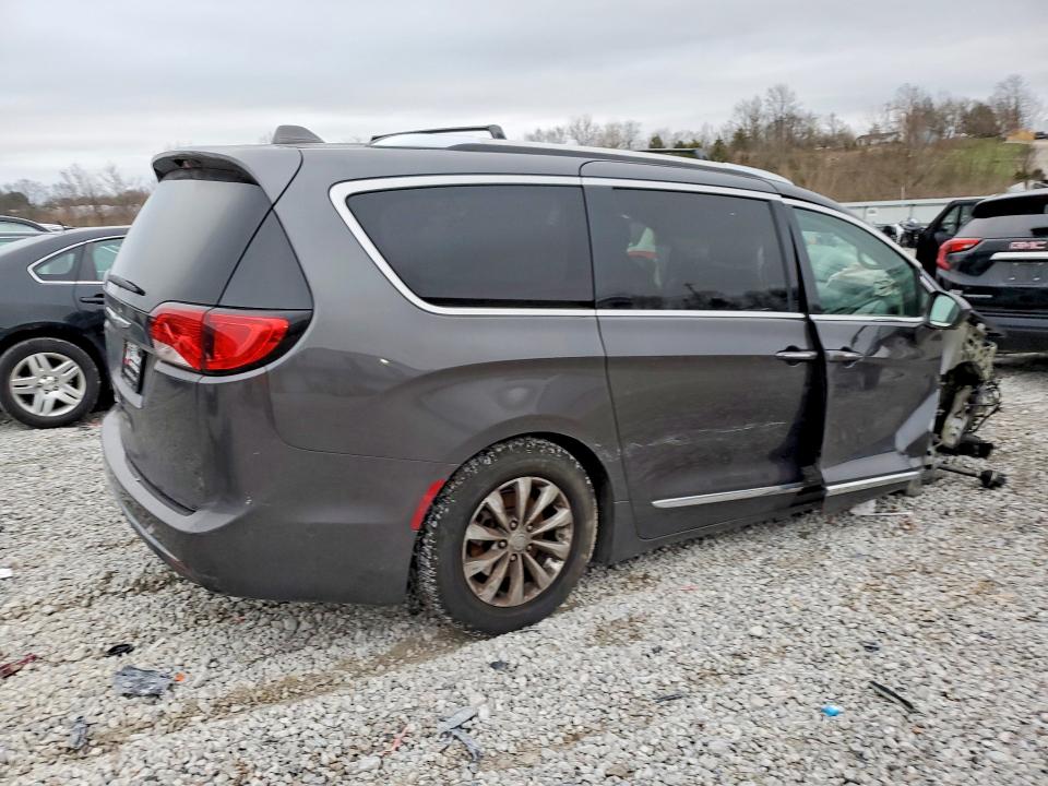 2019 Chrysler Pacifica მანქანა იყიდება აუქციონზე, vin: 2C4RC1BG3KR655258, აუქციონის ნომერი: 45474856