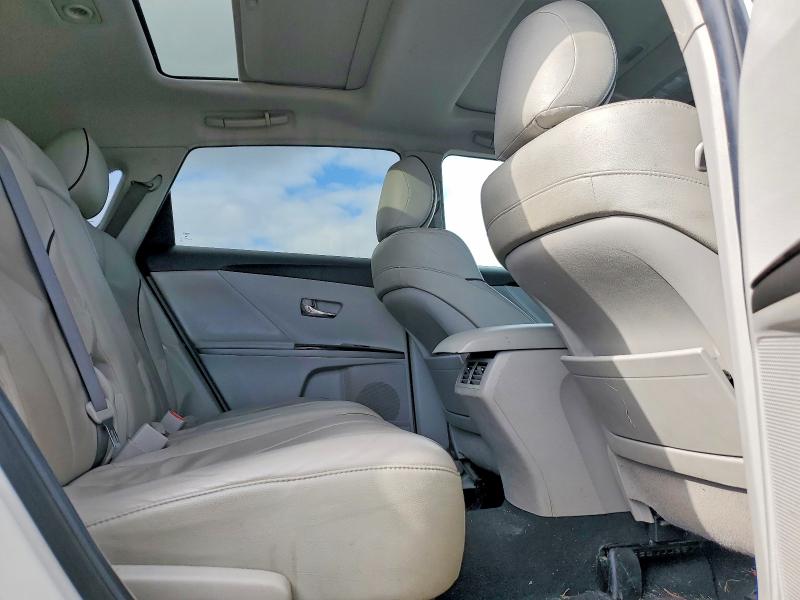 45740696 :رقم المزاد ، 4T3ZK3BB4BU037259 vin ، 2011 Toyota Venza مزاد بيع